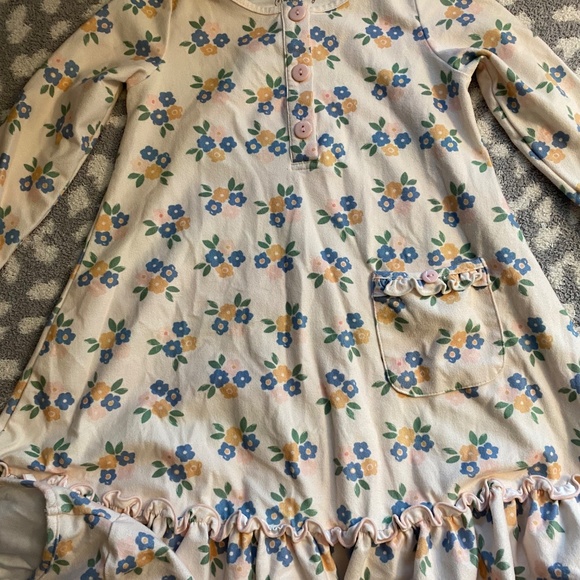 Sweet Honey Pajamas 5 Pieces! Size 5 years - Picture 4 of 9